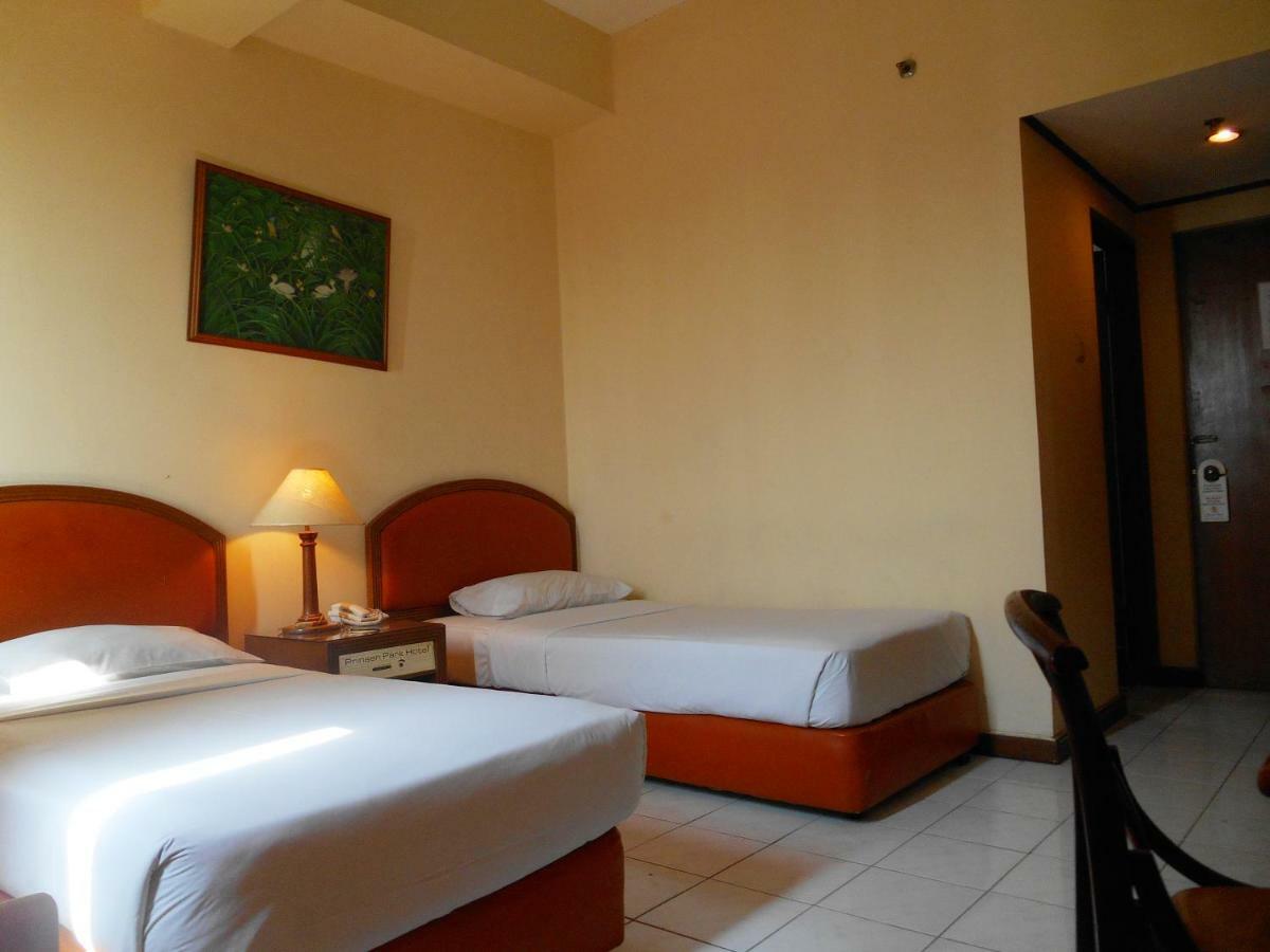 ג'קרטה Prinsen Park Hotel מראה חיצוני תמונה